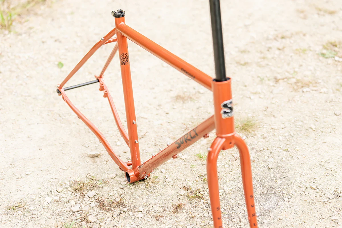 Le Surly Straggler fait peau neuve